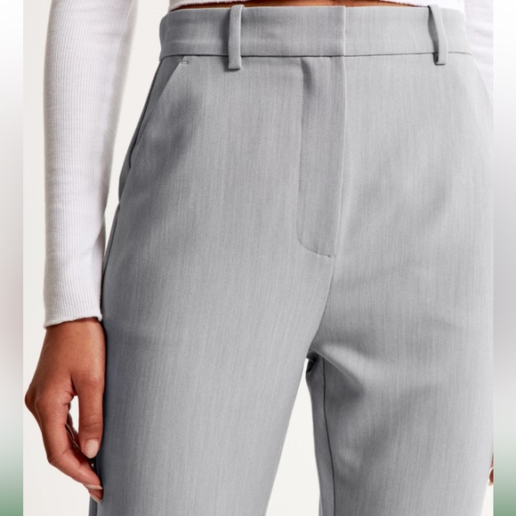 NWT Abercrombie Tailored Flare Pants 33 (16) Short - Picture 3 of 7